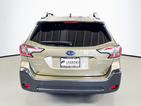 Used 2024 Subaru Outback Premium image 8