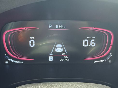 Used 2025 Kia Soul LX w/ LX Technology Package FWD image 38