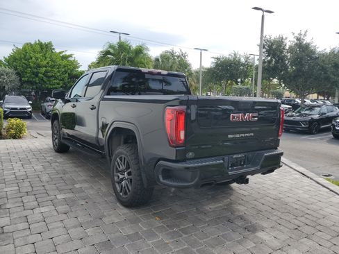 Used 2022 GMC Sierra 1500 AT4 w/ AT4 Premium Package AWD/4WD image 4