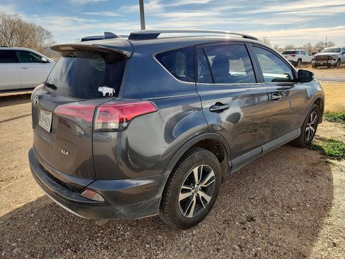 Used 2018 Toyota RAV4 XLE image 5