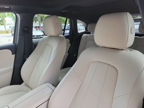 Used 2023 Mercedes-Benz GLA 250 image 5