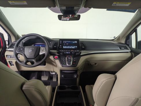 Certified 2024 Honda Odyssey EX-L image 16