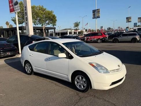 Used 2005 Toyota Prius FWD image 2