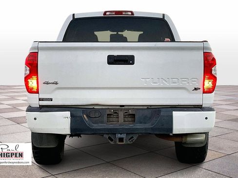 Used 2014 Toyota Tundra 4x4 CrewMax image 4
