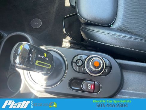 Used 2021 MINI Cooper SE w/ 6.5" Touchscreen Package FWD image 28
