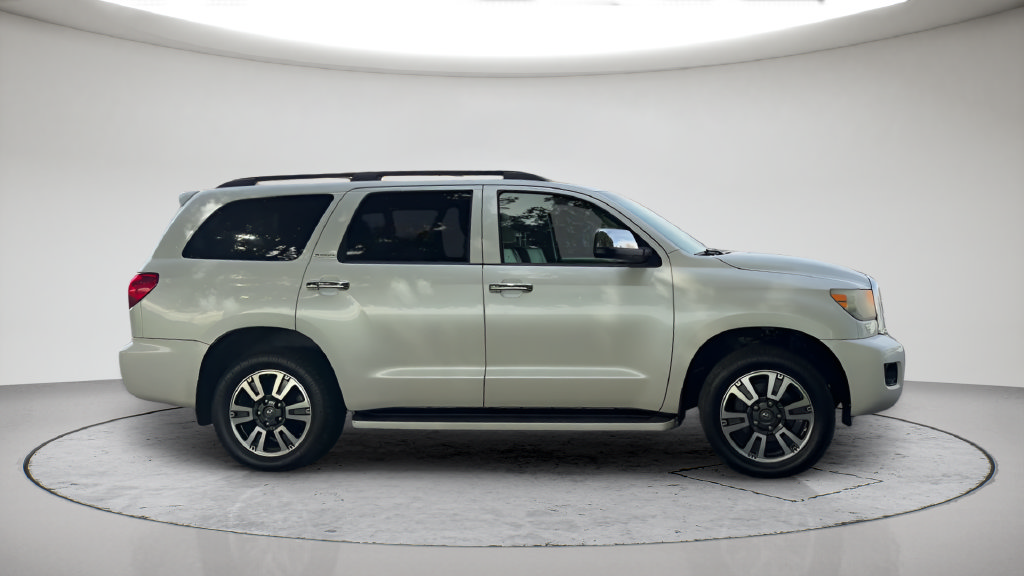 Used 2010 Toyota Sequoia Platinum AWD/4WD image 6