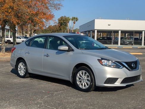 Certified 2019 Nissan Sentra SV image 2