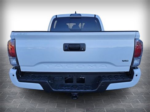 Used 2023 Toyota Tacoma TRD Off-Road image 5