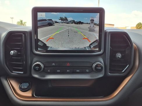 Used 2022 Ford Bronco Sport Outer Banks w/ Tech Package AWD/4WD image 35