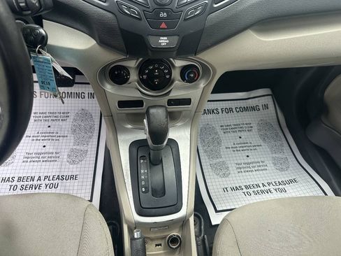 Used 2014 Ford Fiesta SE FWD image 13