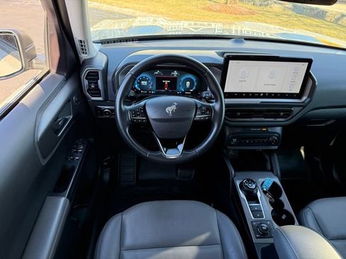 Used 2025 Ford Bronco Sport Badlands image 6