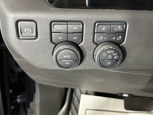 Certified 2024 Chevrolet Silverado 1500 ZR2 w/ ZR2 Bison Edition image 29