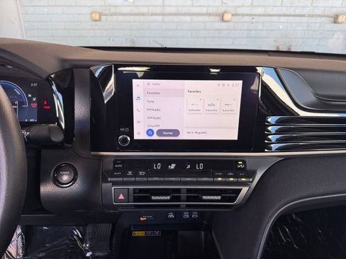 Used 2025 Toyota Camry LE image 21