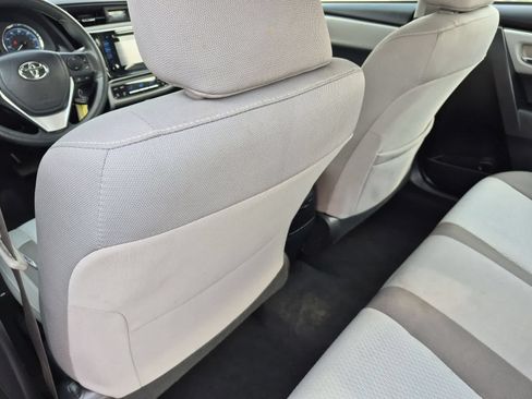 Used 2017 Toyota Corolla LE FWD image 18