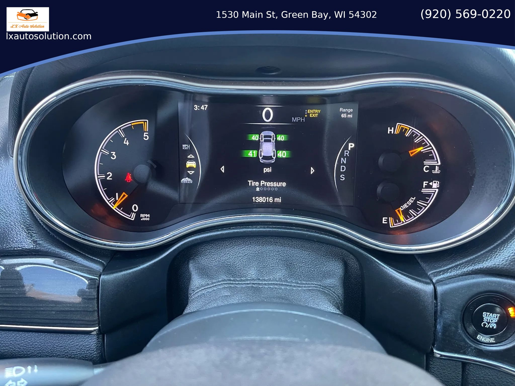 Used 2014 Jeep Grand Cherokee Overland w/ Advanced Technology Group AWD/4WD image 19