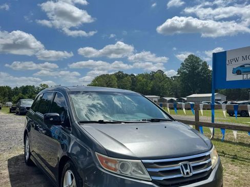 Used 2012 Honda Odyssey Touring image 2