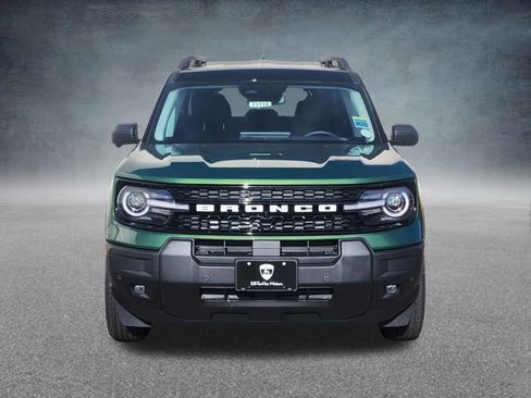 New 2025 Ford Bronco Sport Outer Banks w/ Outer Banks Tech Package+ AWD/4WD image 2
