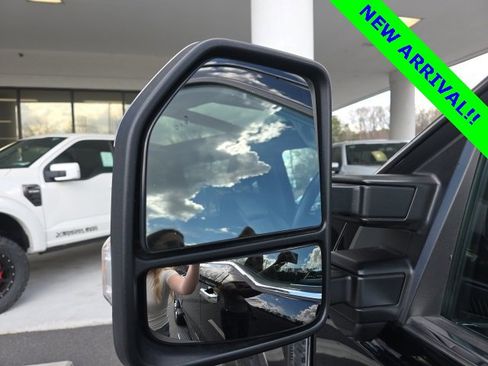 Used 2023 Ford F350 Lariat w/ Lariat Ultimate Package image 9