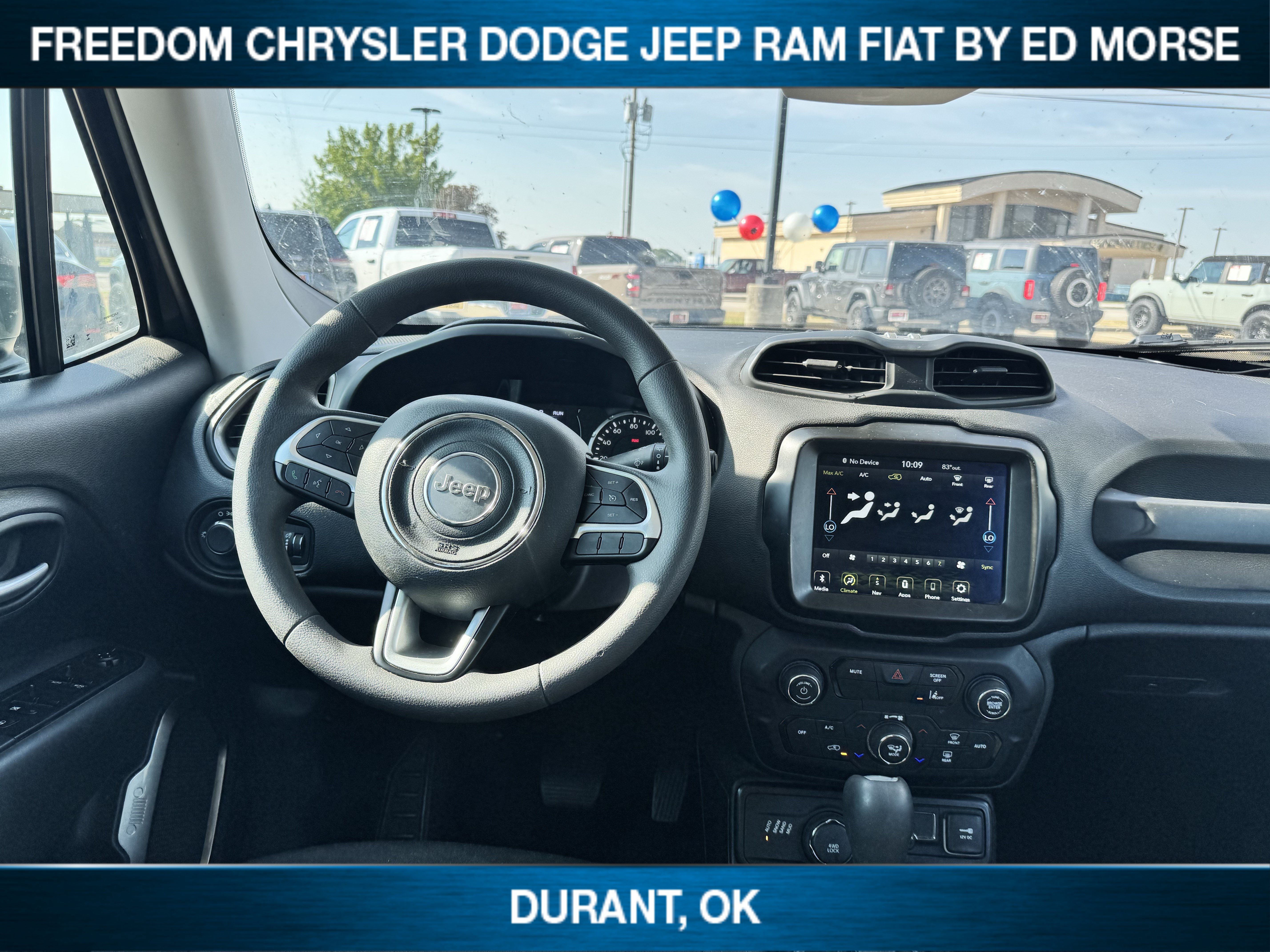 Used 2023 Jeep Renegade Latitude AWD/4WD image 11
