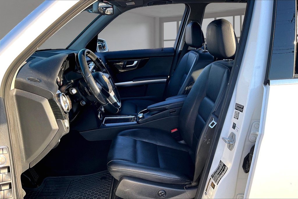 Used 2015 Mercedes-Benz GLK 350 4MATIC image 25