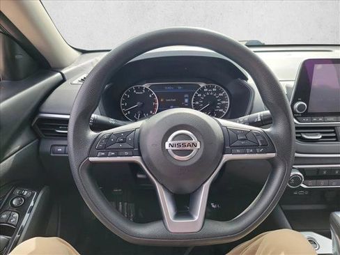 Used 2021 Nissan Altima 2.5 SV image 19