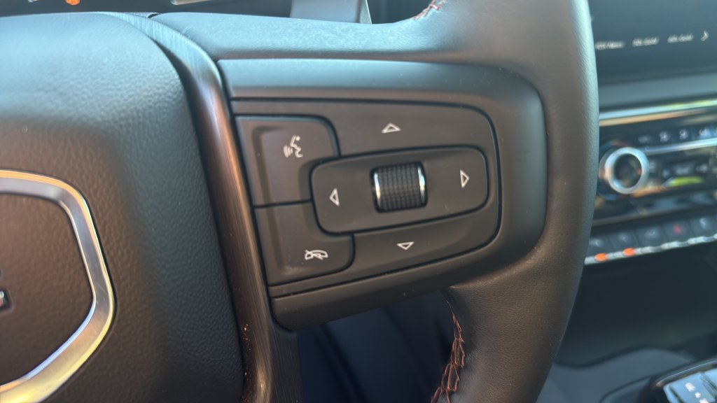 Used 2024 GMC Sierra 1500 AT4 w/ Technology Package AWD/4WD image 19