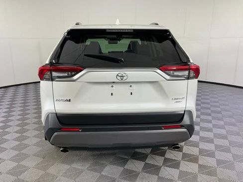Used 2019 Toyota RAV4 Limited w/ Cold Weather Package AWD/4WD image 5