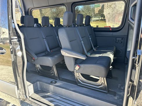 Used 2024 Mercedes-Benz Sprinter 2500 image 14