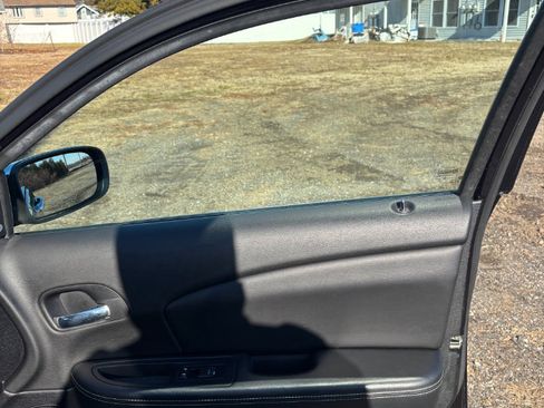 Used 2011 Chrysler 200 Limited image 26