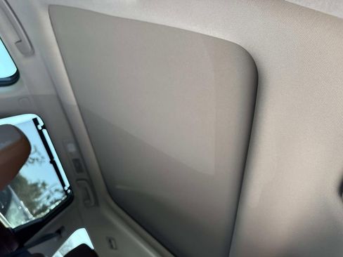 Used 2024 Nissan Pathfinder Platinum w/ Black Appearance Package image 32