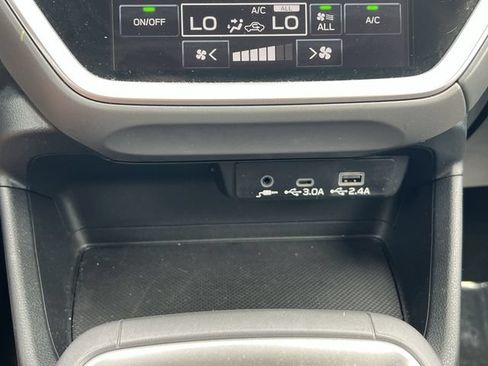 Certified 2025 Subaru Crosstrek 2.5i Premium AWD/4WD image 21