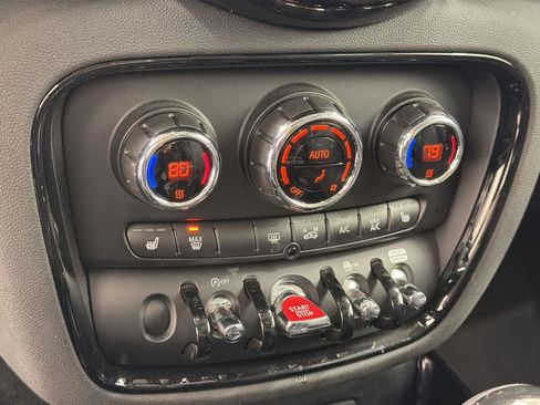 Used 2024 MINI Cooper Clubman S FWD image 18