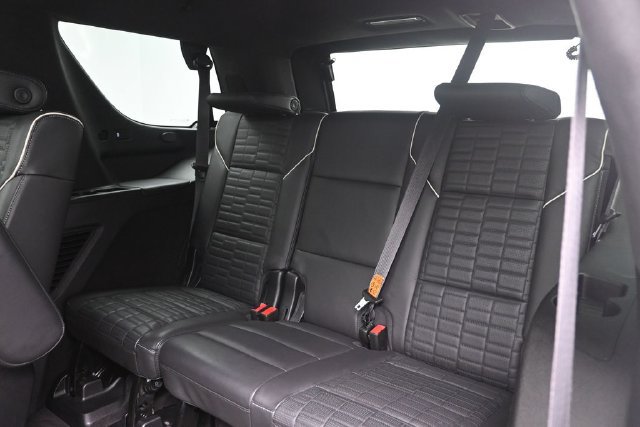 Used 2023 Cadillac Escalade Sport Platinum w/ LPO, ONYX Package AWD/4WD image 26