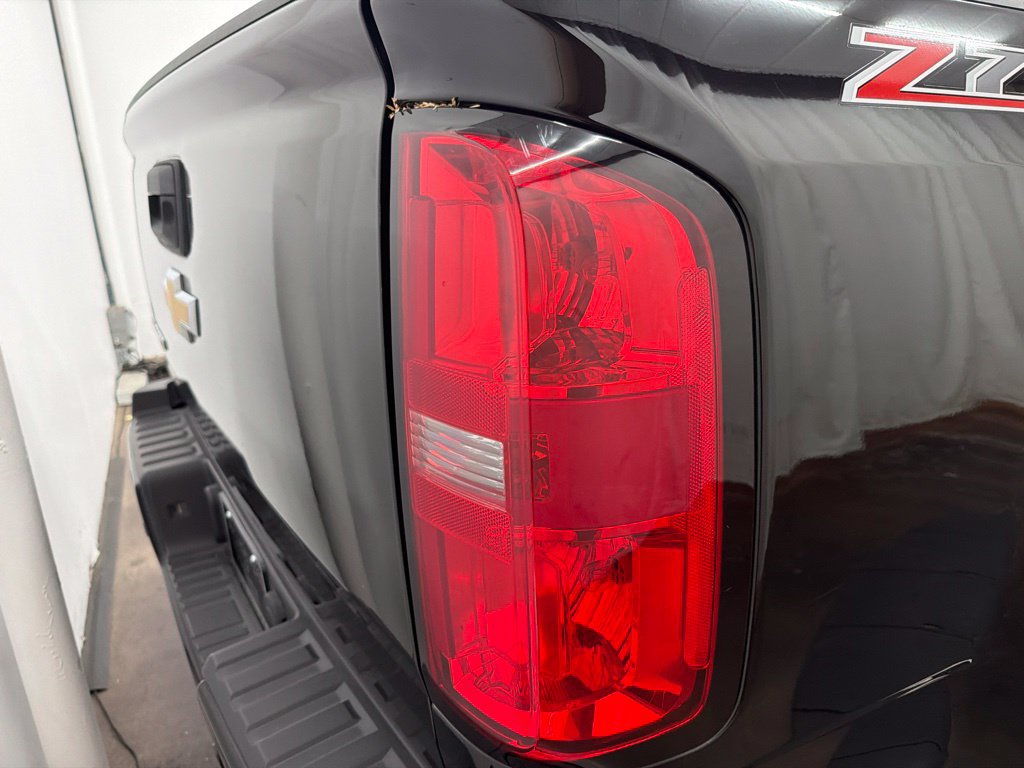 Used 2019 Chevrolet Colorado Z71 RWD image 12