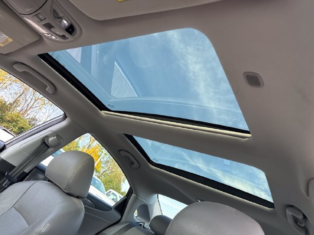 Used 2014 Hyundai Sonata Limited w/ Panoramic Sunroof Package 02 FWD image 27