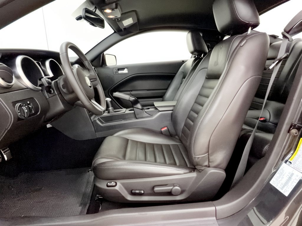 Used 2009 Ford Mustang Shelby GT500 RWD image 5