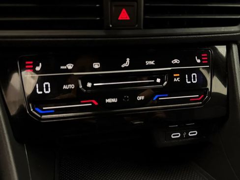 Used 2025 Volkswagen Jetta Sport FWD image 23