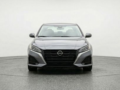 Used 2025 Nissan Altima 2.5 SV