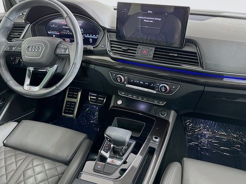 Used 2023 Audi SQ5 Prestige w/ Prestige Package AWD/4WD image 6