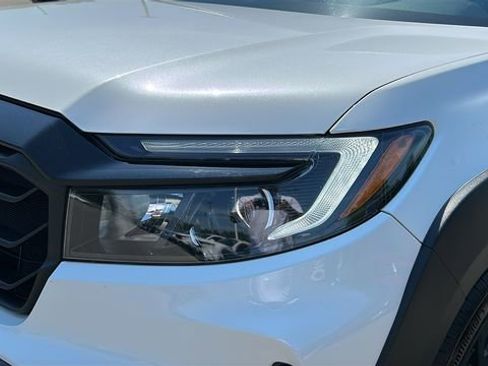 Used 2022 Honda Ridgeline Black Edition image 7