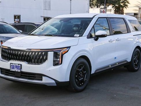 New 2026 Kia Carnival image 4