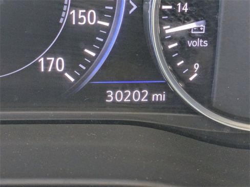 Used 2024 Buick Enclave Premium image 24