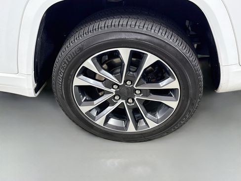 Used 2023 Jeep Grand Cherokee L Overland AWD/4WD image 31