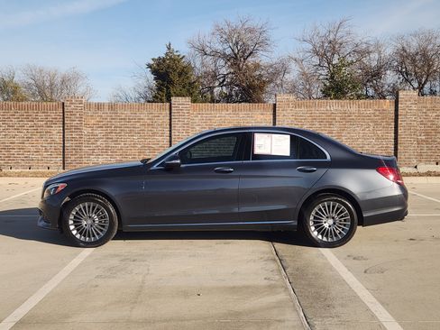 Used 2015 Mercedes-Benz C 300 4MATIC Sedan image 5