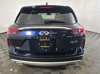 Used 2022 INFINITI QX50 Essential AWD/4WD video 3