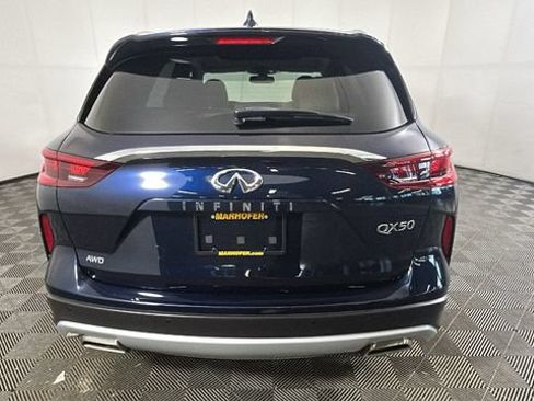 Used 2022 INFINITI QX50 Essential AWD/4WD image 3