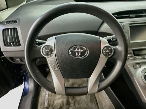 Used 2013 Toyota Prius Two FWD image 18