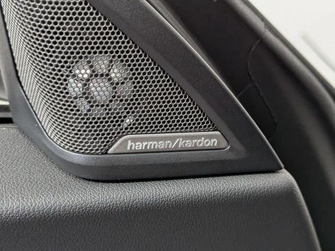 Used 2025 BMW M240i xDrive Coupe w/ Premium Package image 16