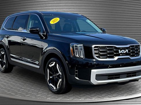 Used 2025 Kia Telluride S AWD/4WD image 1