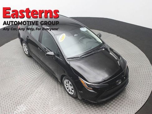 Used 2024 Toyota Corolla LE FWD image 3